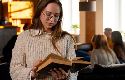 الفصل الرابع والعشرون - زواج إسحق - الآيات السابعة حتّى التاسعة