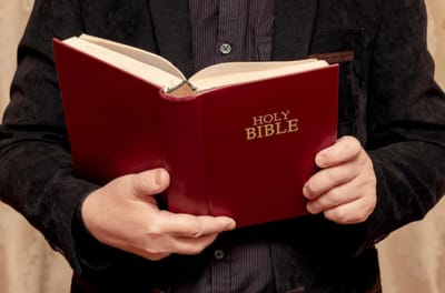 الفصل الرابع والعشرون - زواج إسحق - الآيات الثامنة والعشرون حتّى التاسعة والأربعين