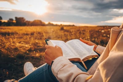 الفصل الرابع والعشرون - زواج إسحق - الآيات الخمسون حتّى الحادية والستّين