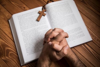 الفصل الثالث - سِفِر الخروج - التحرير من عبوديّة مصر - نشأة  موسى ودعوته - العليقّة المُشتّعِلة - دعوة موسى للخدمة - الآية الحادية عشر