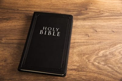 الفصل الخامس - سِفِر الخروج - وصايا للمسخِّرين - الآيات الثانية عشر حتّى الثامنة عشر