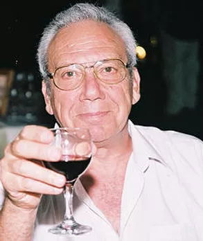אודות image