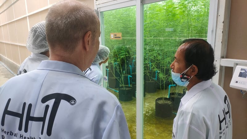 เยี่ยมชมฟาร์มจากนักท่องเที่ยวชาวไต้หวัน