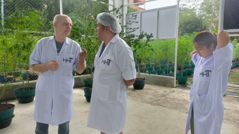 เยี่ยมชมฟาร์มจากนักท่องเที่ยวชาวไต้หวัน