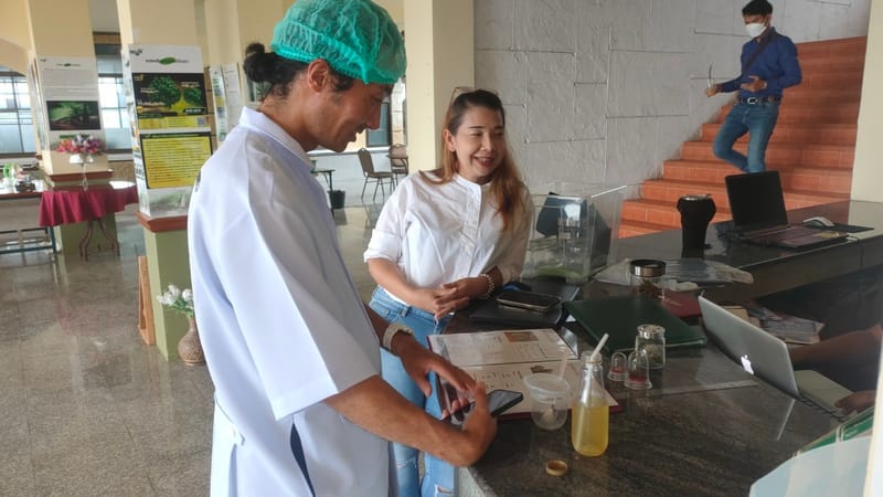 เยี่ยมชมฟาร์มจากนักท่องเที่ยวชาวญี่ปุ่น