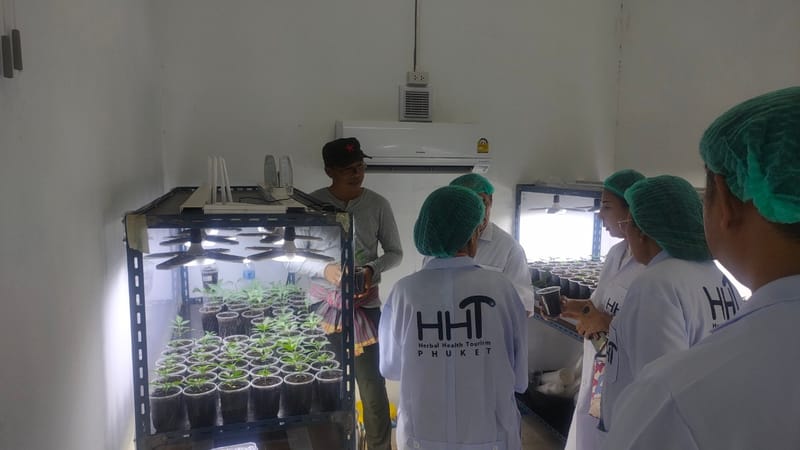 เยี่ยมชมฟาร์มจากเจ้าของธุรกิจโรงแรมในภูเก็ต