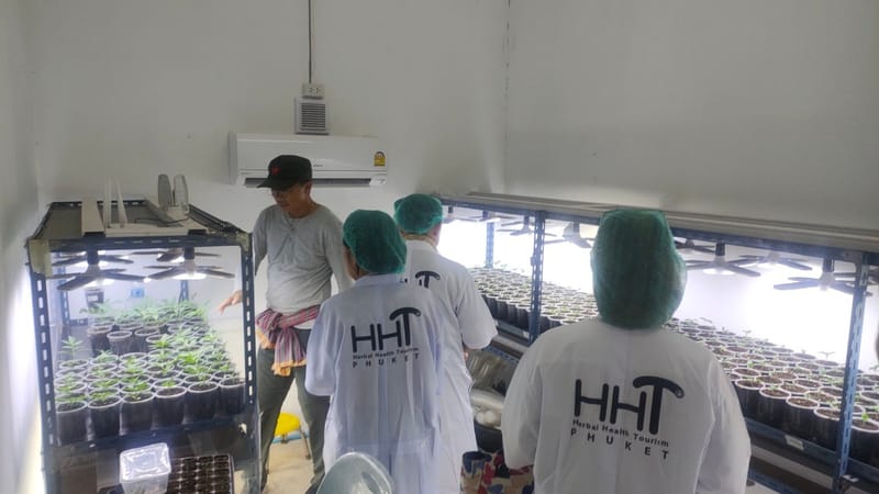 เยี่ยมชมฟาร์มจากเจ้าของธุรกิจโรงแรมในภูเก็ต