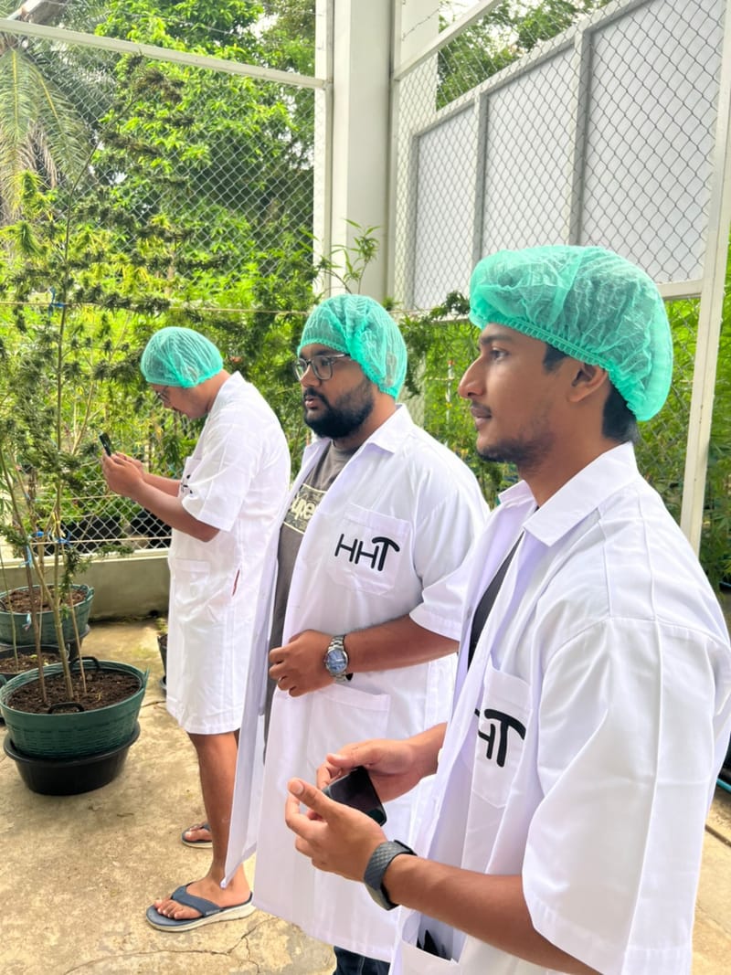 เยี่ยมชมฟาร์ม จากนักท่องเที่ยวชาวอินเดีย