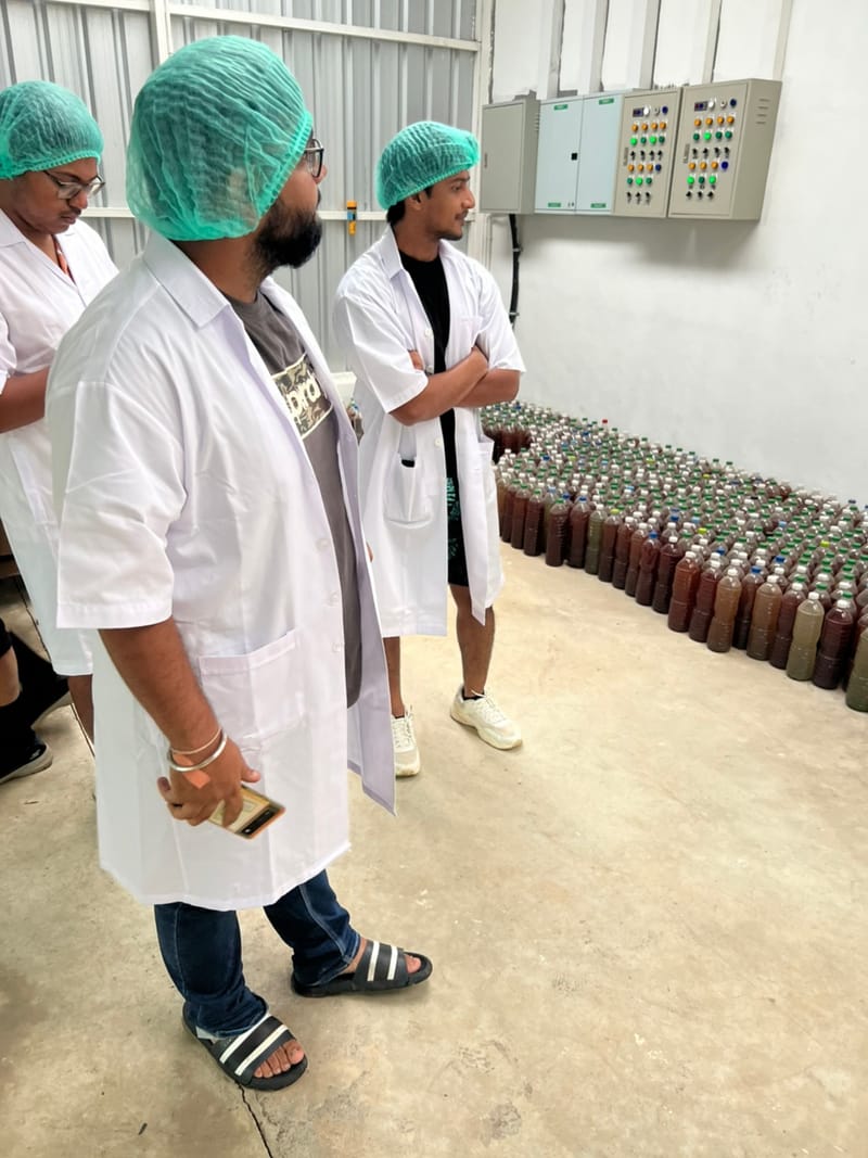 เยี่ยมชมฟาร์ม จากนักท่องเที่ยวชาวอินเดีย