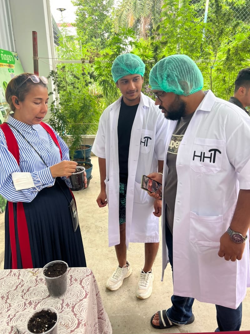 เยี่ยมชมฟาร์ม จากนักท่องเที่ยวชาวอินเดีย