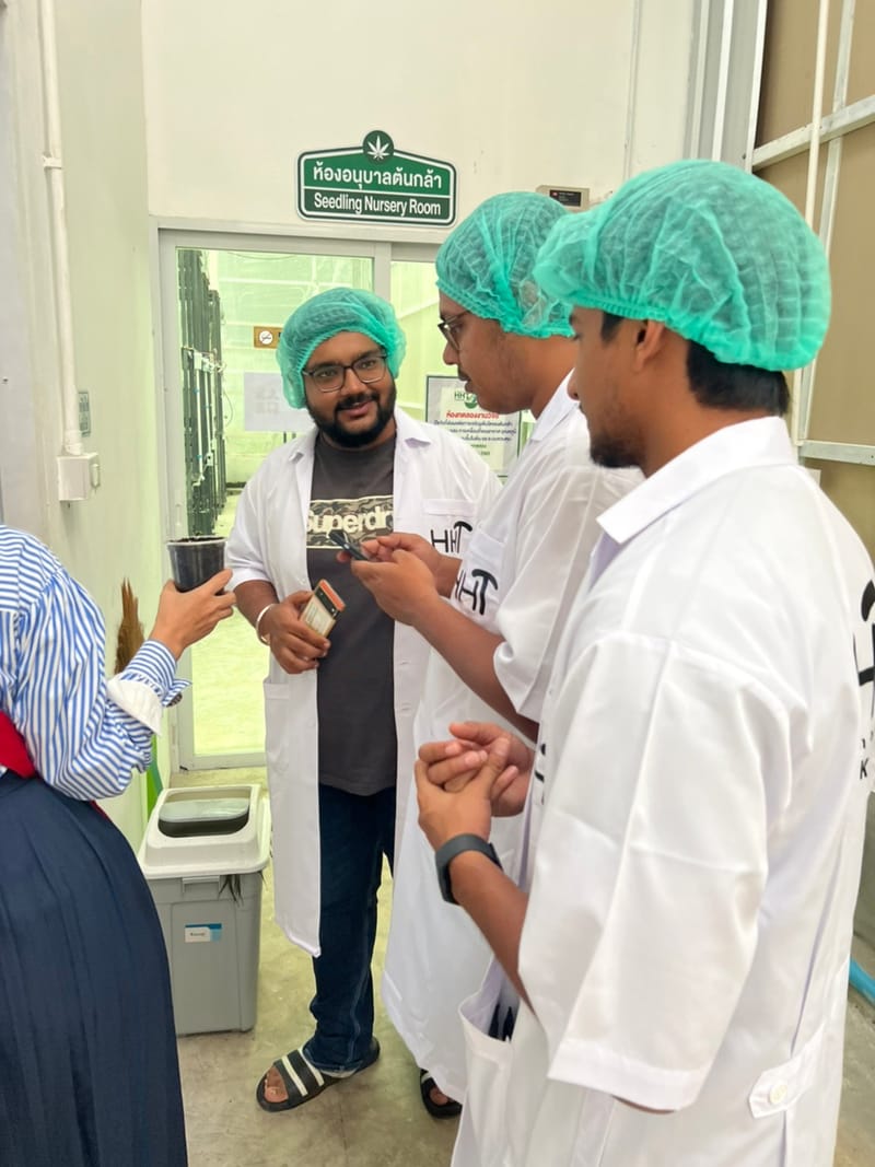 เยี่ยมชมฟาร์ม จากนักท่องเที่ยวชาวอินเดีย