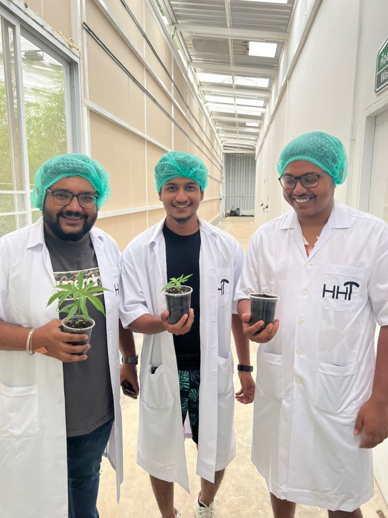 เยี่ยมชมฟาร์ม จากนักท่องเที่ยวชาวอินเดีย