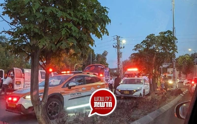 שדרות לוי אשכול: הולך רגל בן 22 נפגע בתאונת דרכים - מצבו קשה