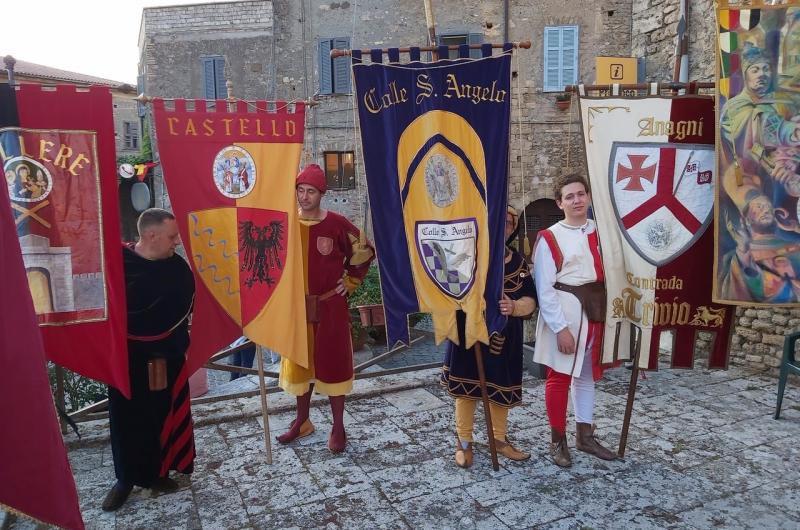 I GIORNI DELLO SCHIAFFO