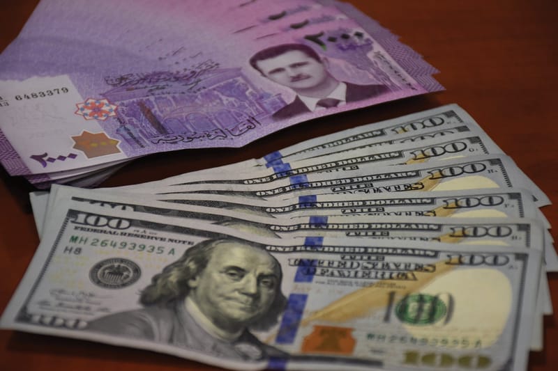 خبير اقتصادي يكشف أسباب تدهور الأوضاع الاقتصادية في سوريا خلال عام 2023