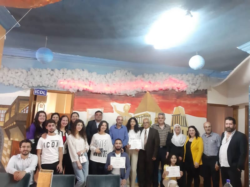 مدرسة الياسمين السورية تكرم الفائزين في مسابقاتها