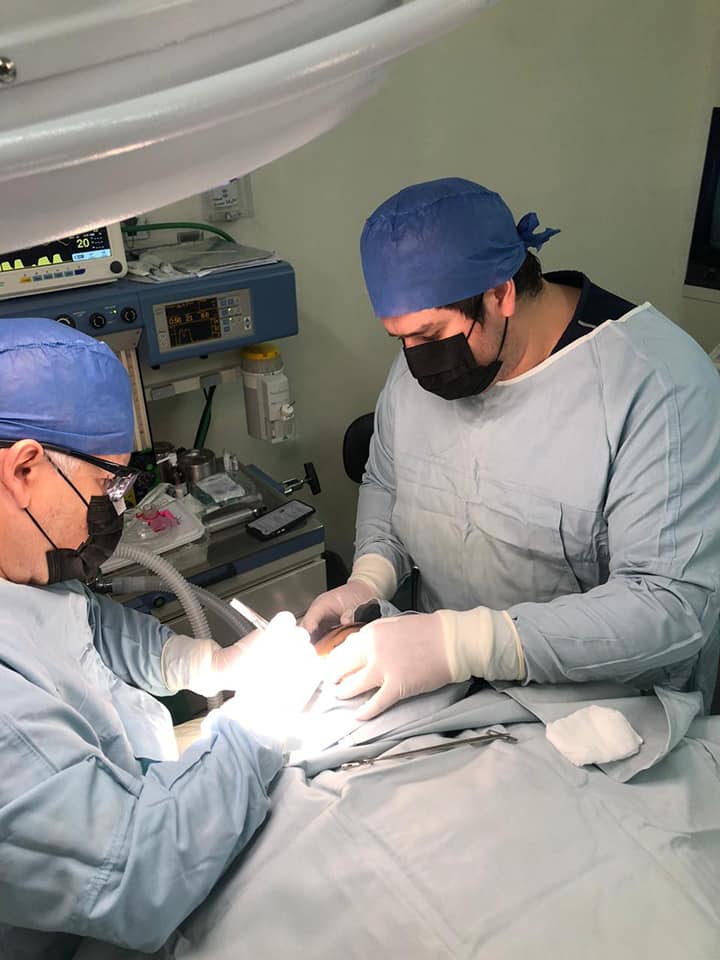 CIRUGÍA ORAL Y MAXILOFACIAL