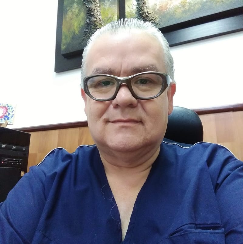 Dr. JORGE GERARDO SERRATOS VIDRIO