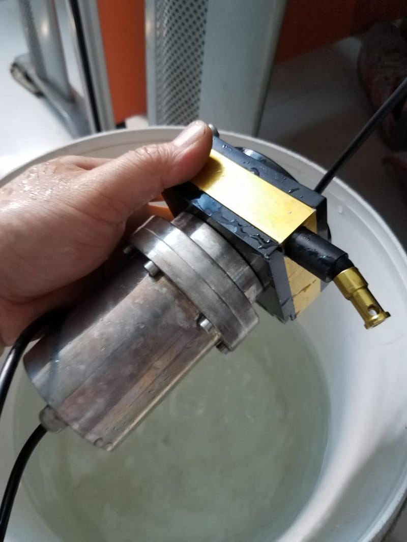 防水防爆型拉线位移传感器