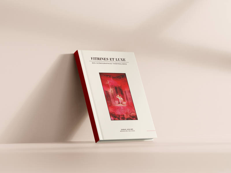 Vitrines et Luxe, des scénographies théâtralisées