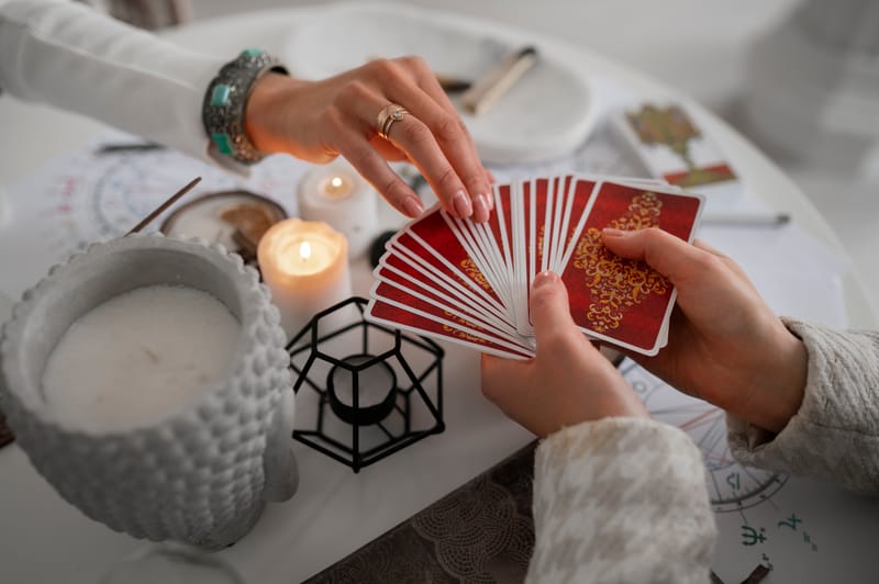 Online/In-person Psychic & Tarot Reading Services- 15 Minutes