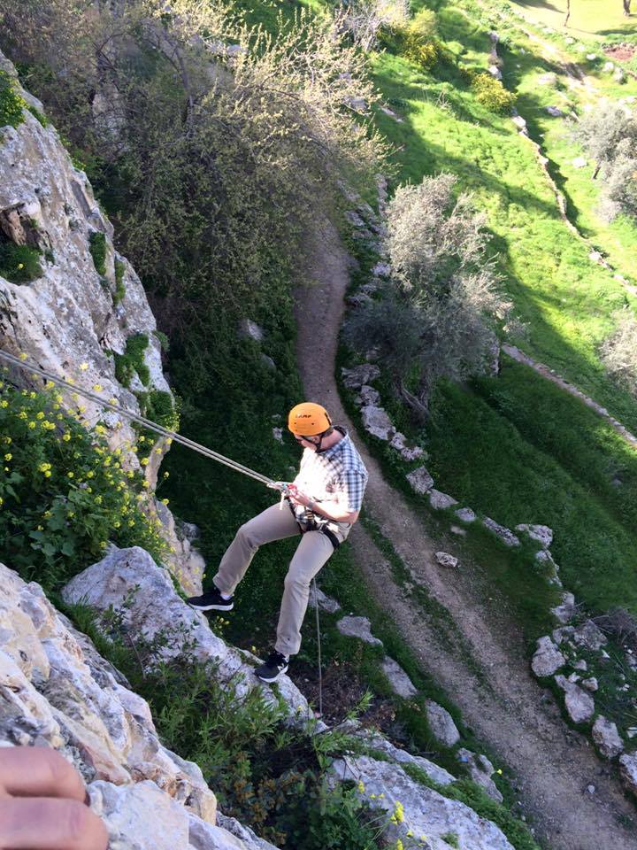 סנפלינג בגיא בן הינוםrappelling in jerusalem