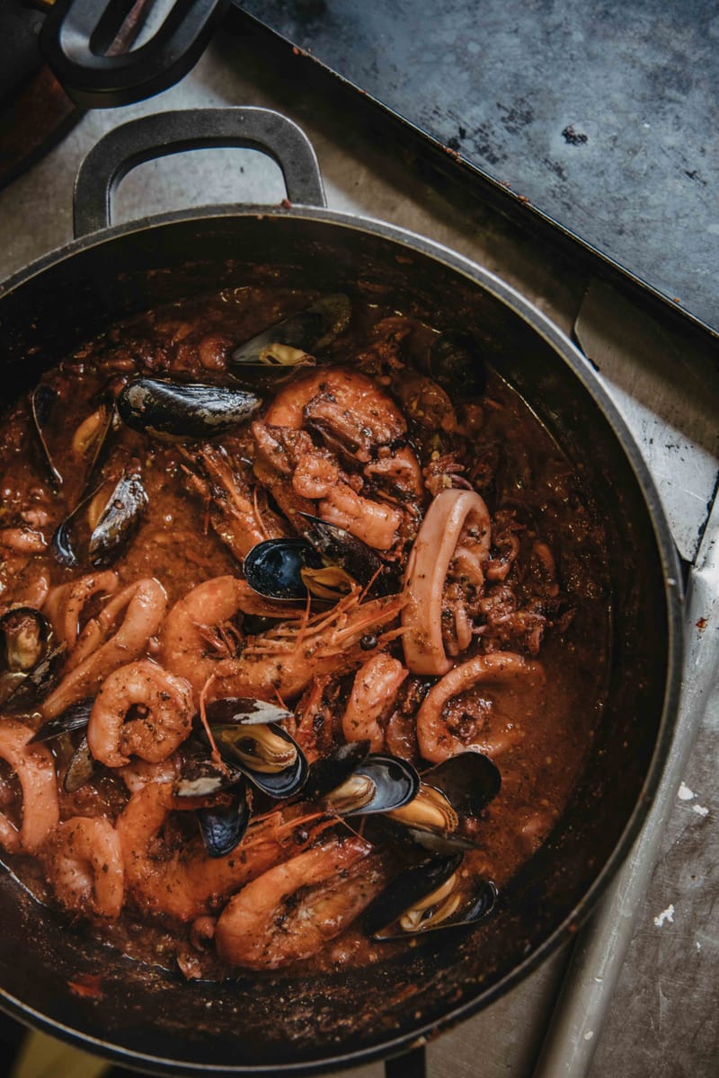 Besondere Auswahl an Fleisch-/und Fischegerichten 