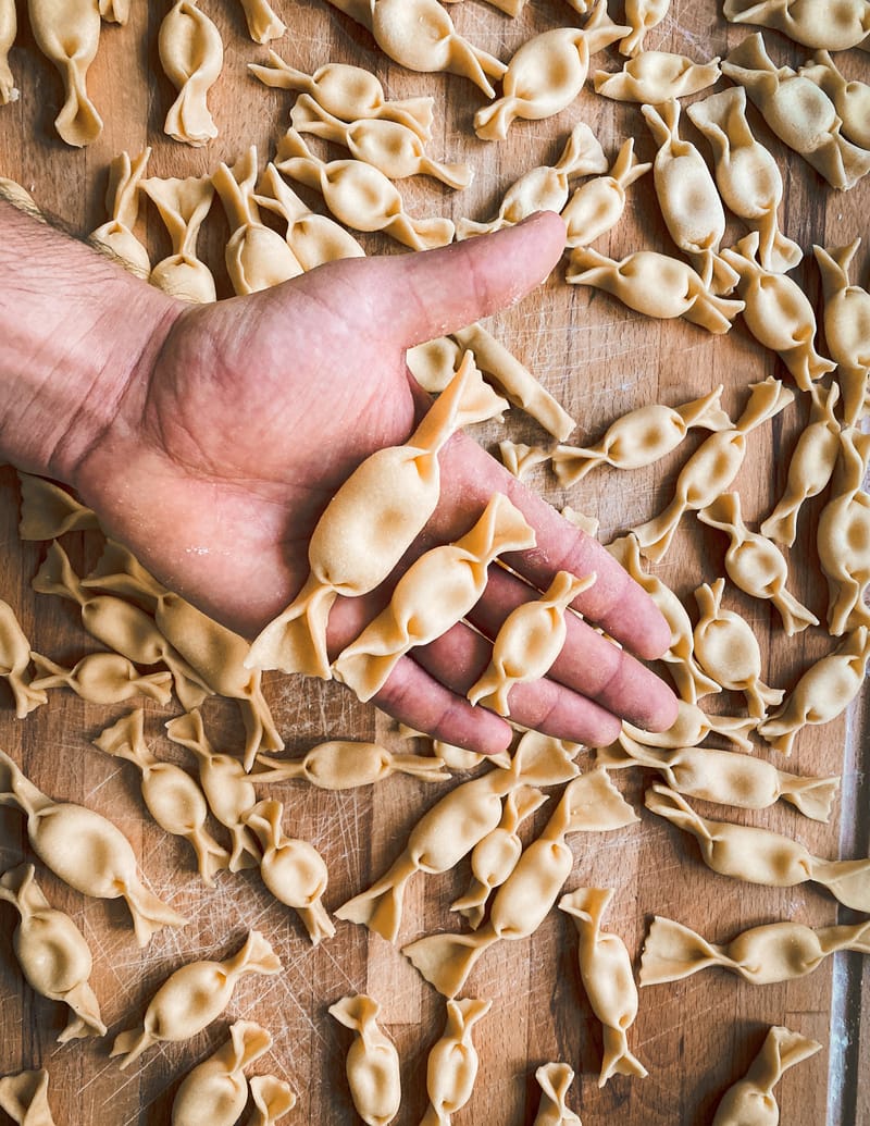 gefüllte Nudeln mit verschiedenen Füllungen
