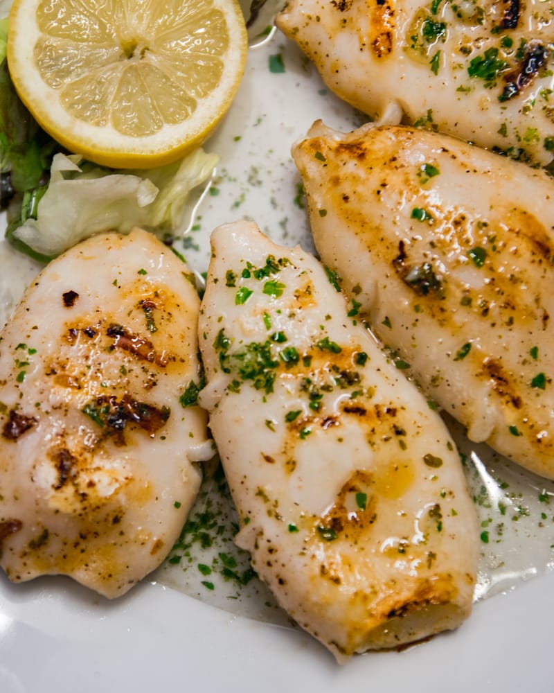 Besondere Auswahl an Fleisch-/und Fischegerichten 