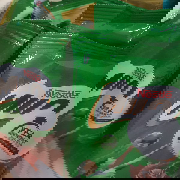 捐助口罩与物资：协助低收入家庭，舒缓口罩短缺问题