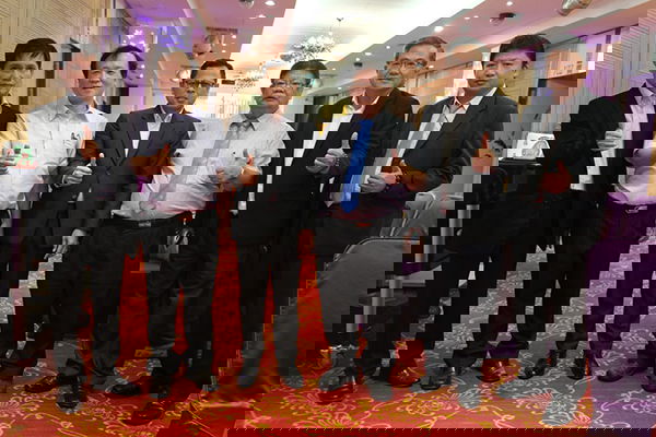 拜访桃园市长，工厂与港口考察