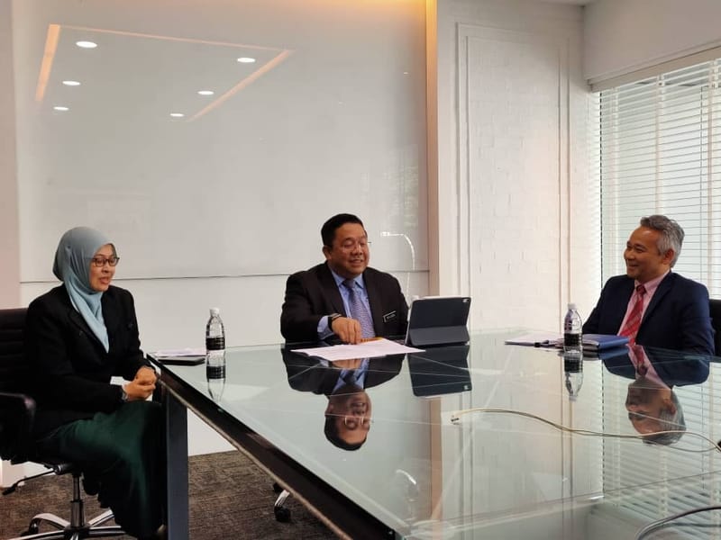 主題三 :《大流行中的“清真”疫苗?》清真疫苗专题讨论 Panel Discussion: ‘Halal’ Vaccines in a Pandemic?