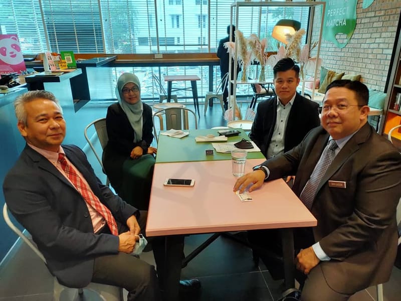 327 registered audiences and averagely there are 150pax in every session!