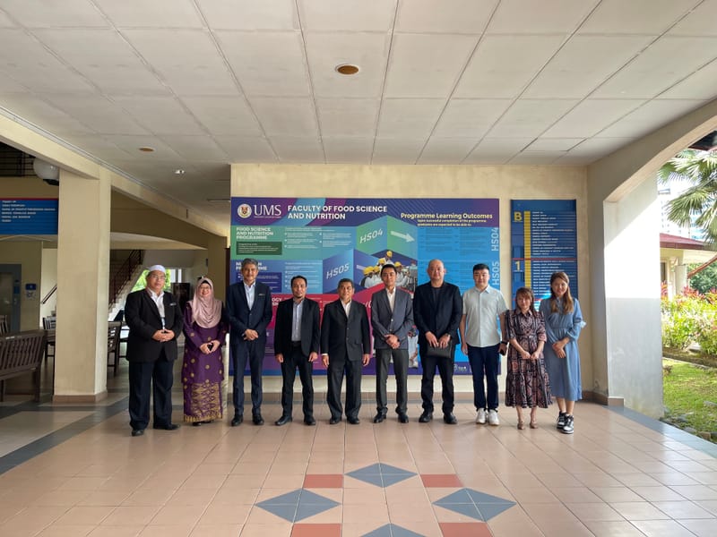 2023年2月14日与沙巴大学食品科学与营养学院协议备忘录