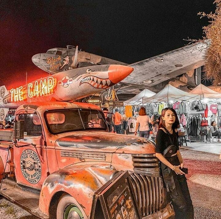 the camp vintage flea market