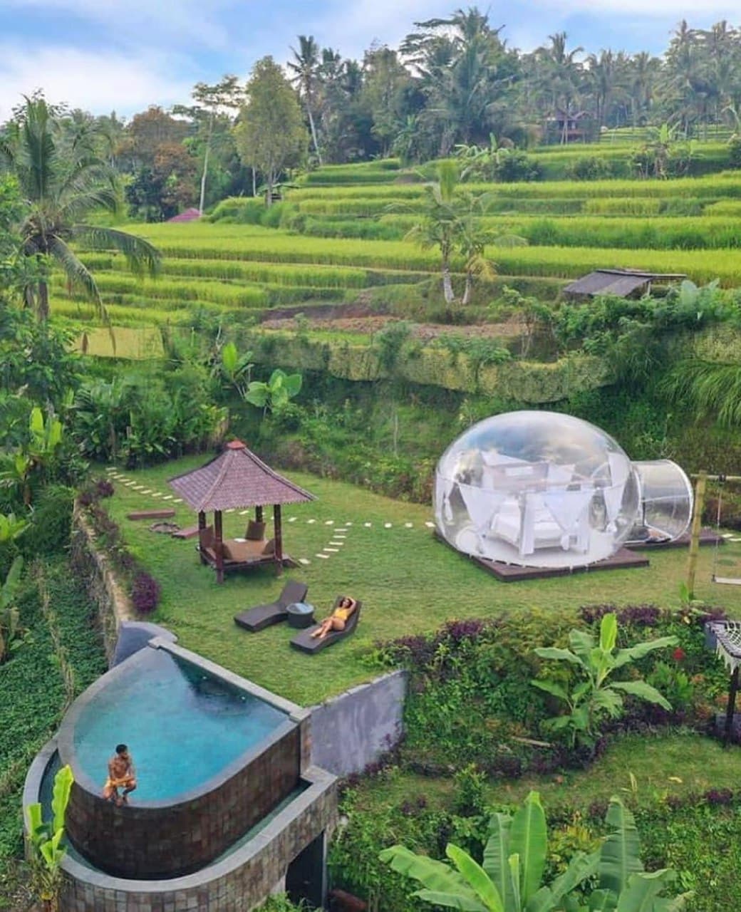 Bubble hotel