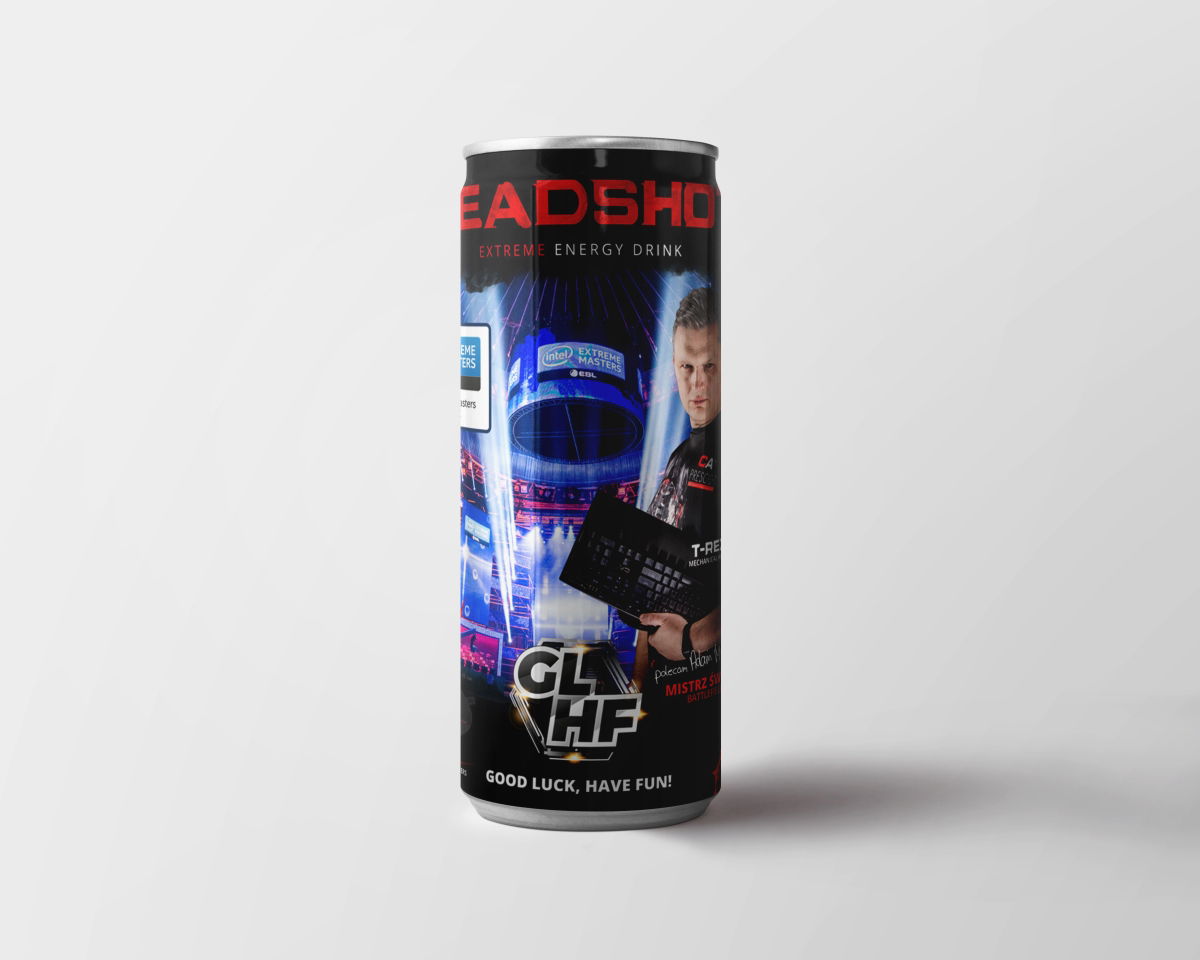 Zawsze miło się napić z puszki Mistrza Świata :)