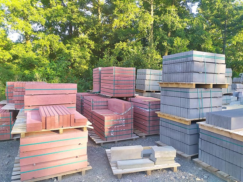 Szeroki wybór kostki na miejscu