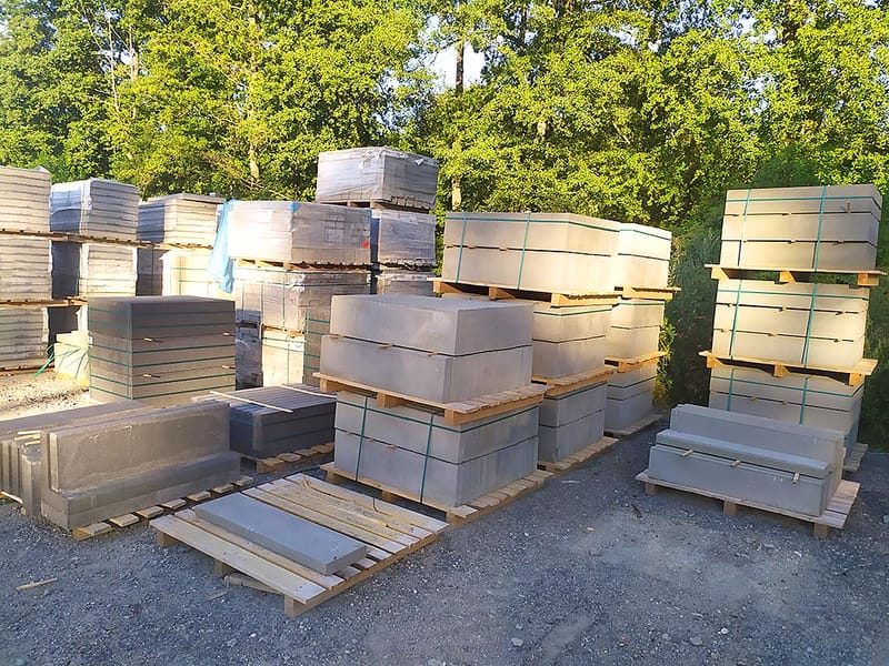 Szeroki wybór kostki na miejscu