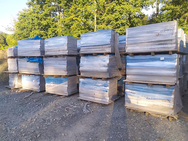 Szeroki wybór kostki na miejscu