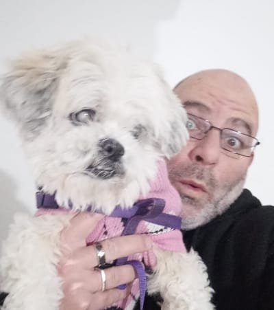 אודות image