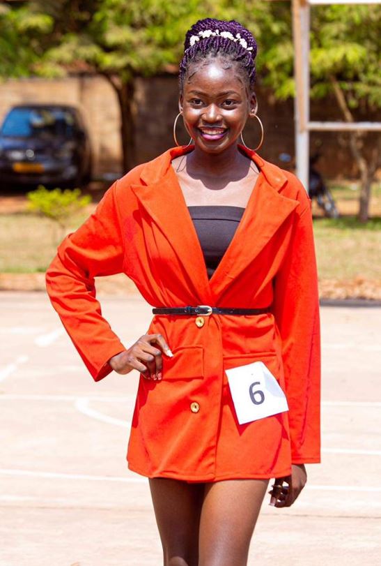 Candidate N° 6 - 1ere PASSE : TENUE DE VILLE