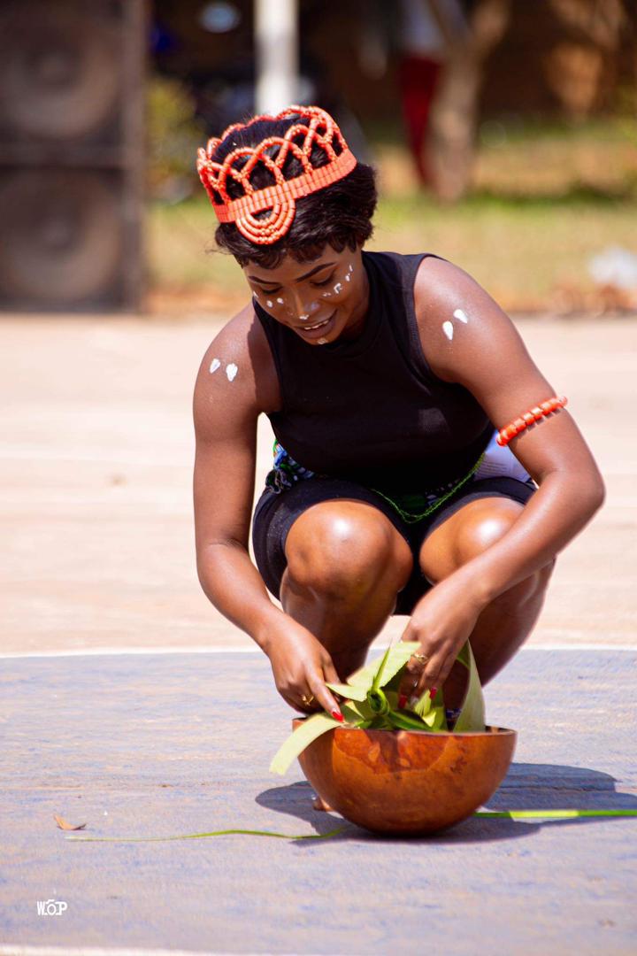 2e PASSE : DANSE TRADITIONNELLE - Mlle  NGOYOS SARAH