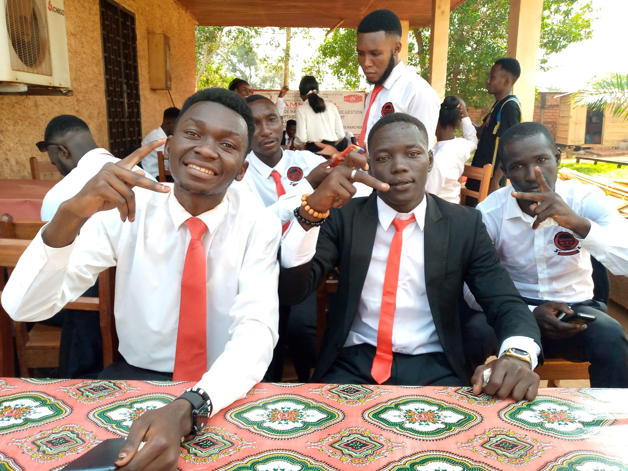 Les étudiants de GUTSCHOOL