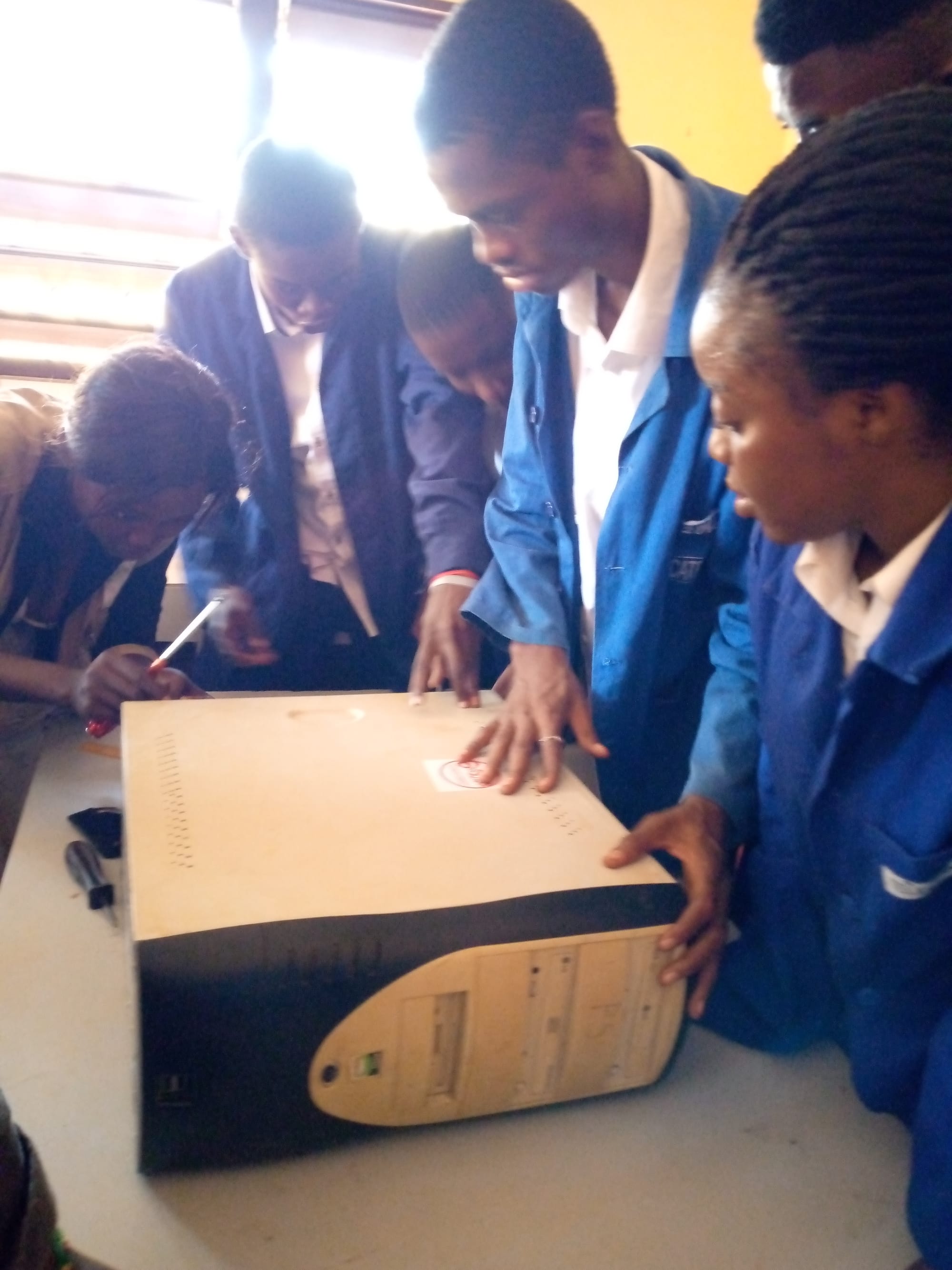 Phase 3 de l'Atelier : démontage d'une unité centrale