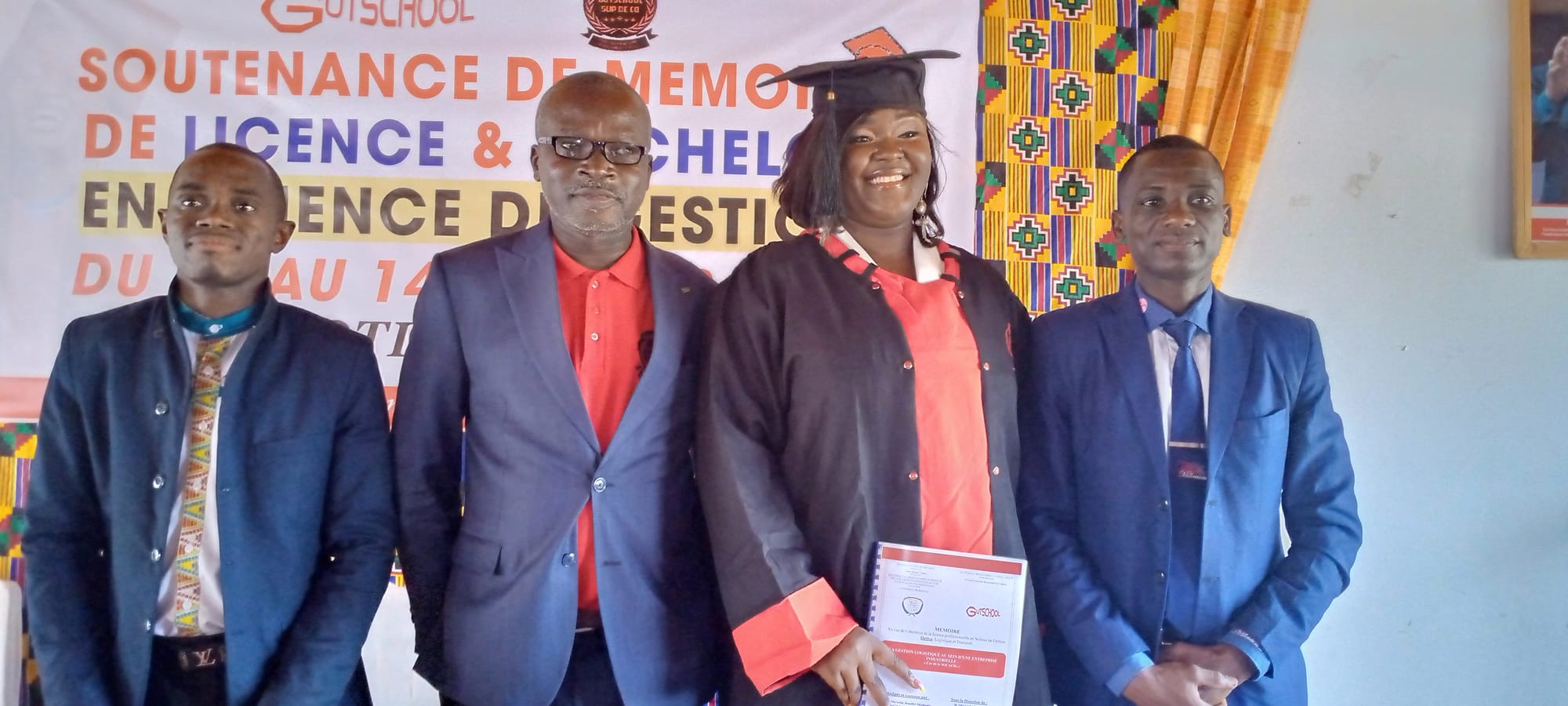 Photo de famille avec les membres du jury