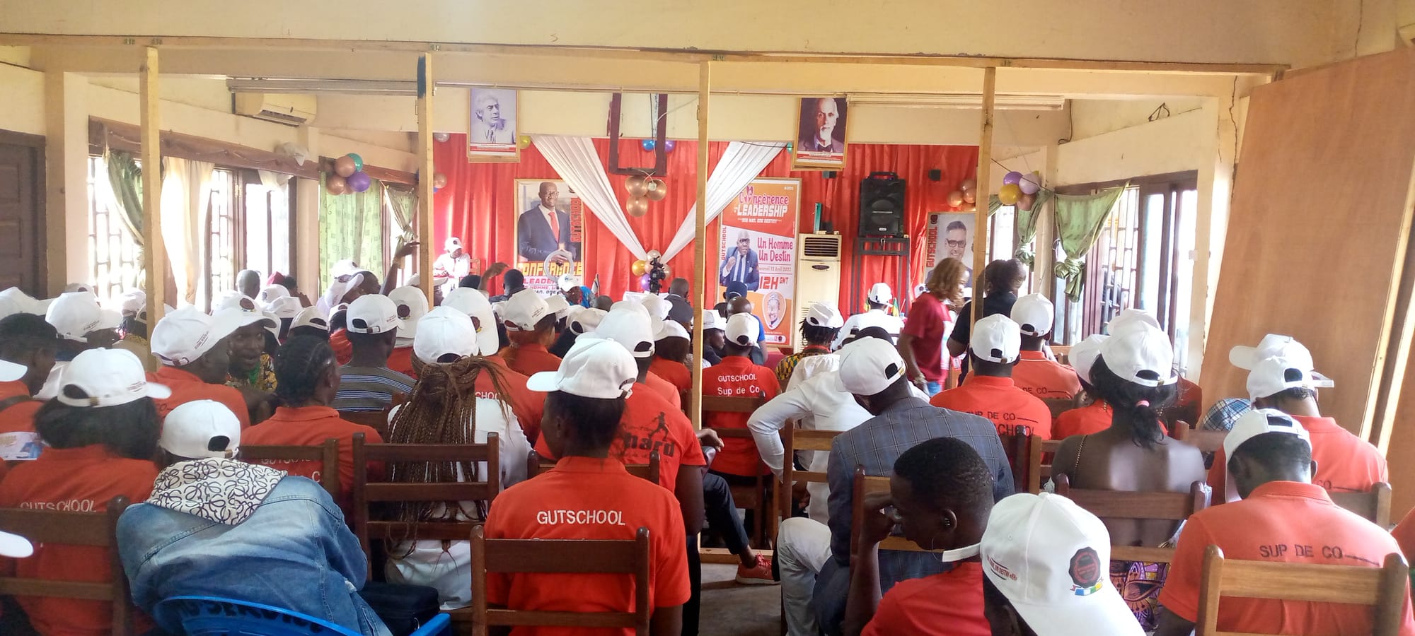 Salle du conférence Corée du Nord et Sud