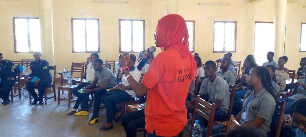 Réponses aux questions basées sur les actes d' exploitation et d'abus sexuels