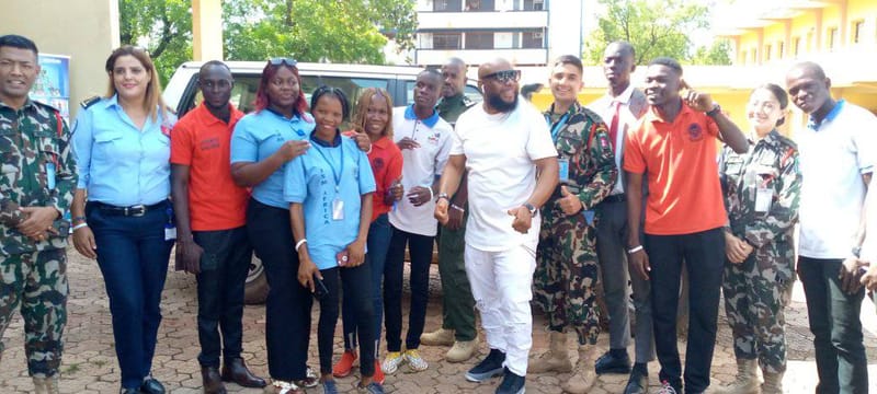 Une photo de famille : Le Coordonnateur de l'Equipe Conduite et Discipline de la MINUSCA M. Alexander
