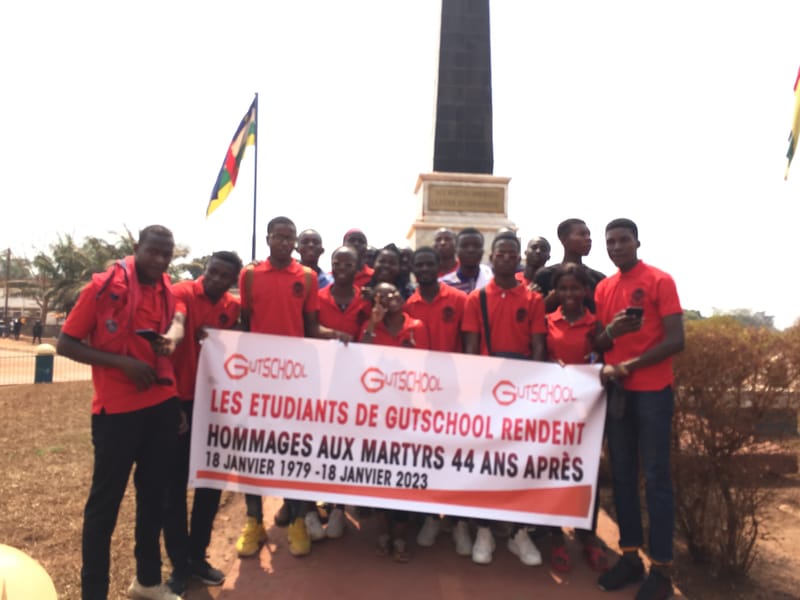Les étudiant.es de GUTSCHOOL rendent hommages aux Martyrs 44ans après (18 Janvier 2023)
